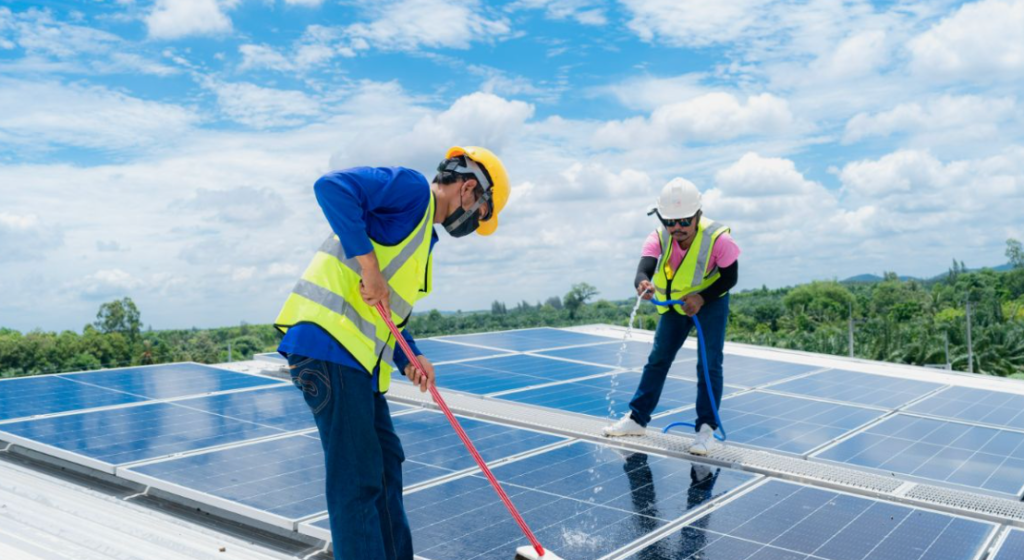Top Reasons Why Solar Panels Lose Efficiency and How Cleaning Helps
